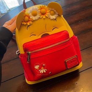 Flower crown Winnie the Pooh Loungefly mini pack back